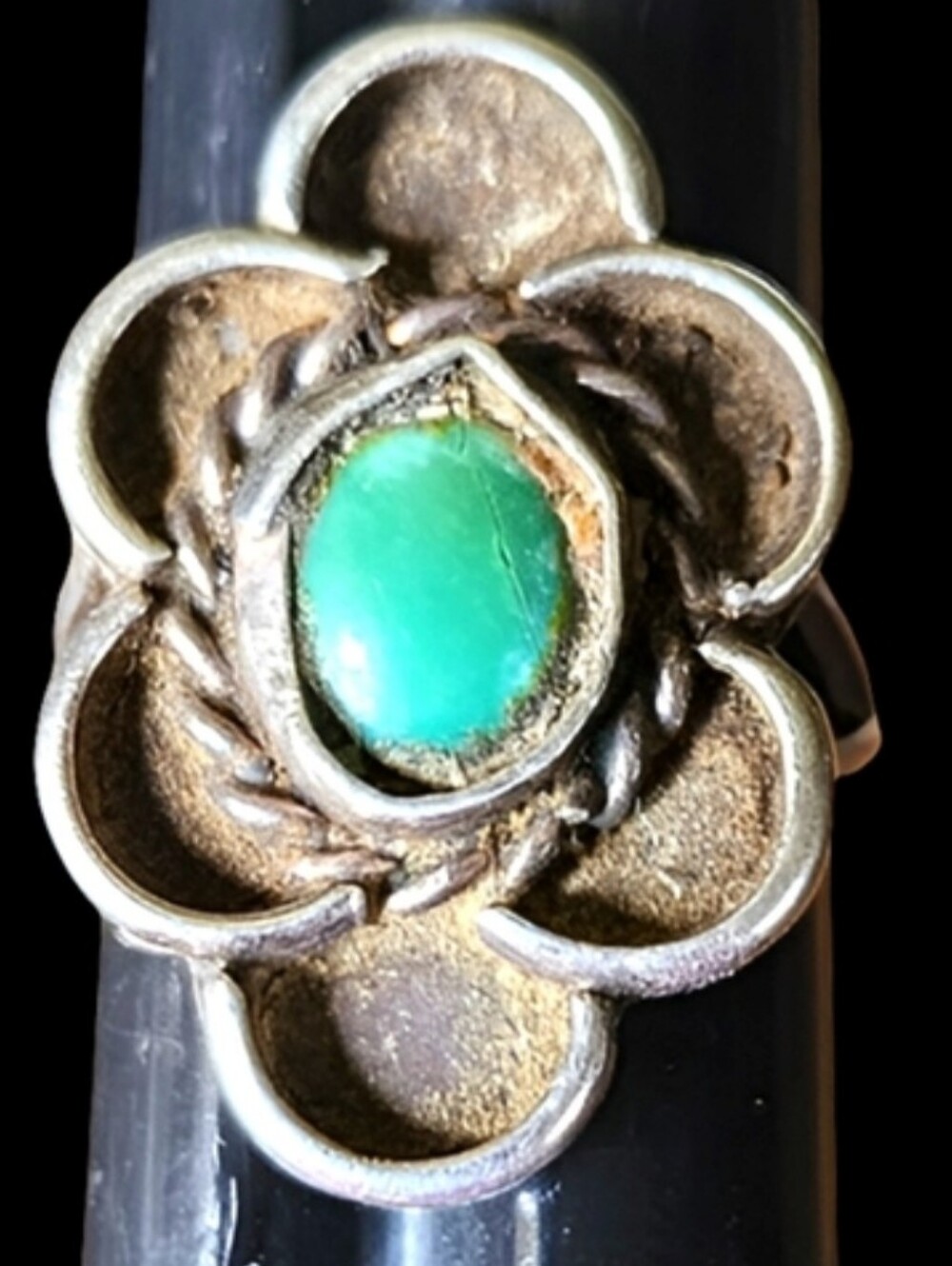 Vintage Native American sterling silver ring size 7.5 green stone fine j…